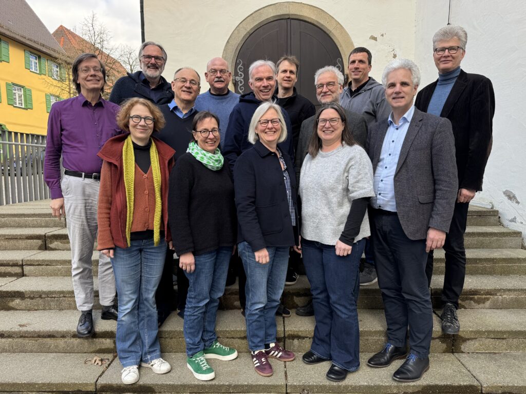 Gesangbuchprozess, Gesangbuchkommission aus Österreich: ganz links LK Matthias Krampe, ganz rechts: Pfr. (H.B.) Johannes Wittich